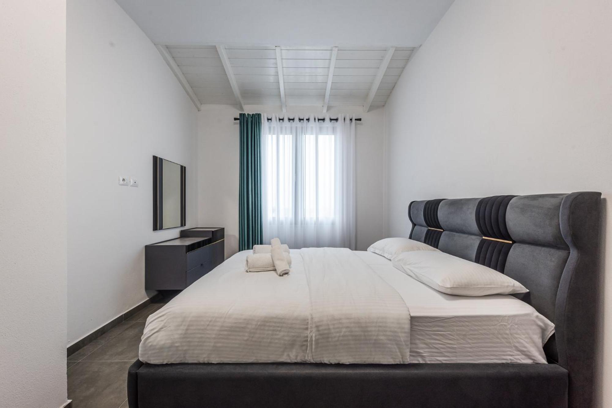 Royal Hill Apartments By Ps Durrës 外观 照片