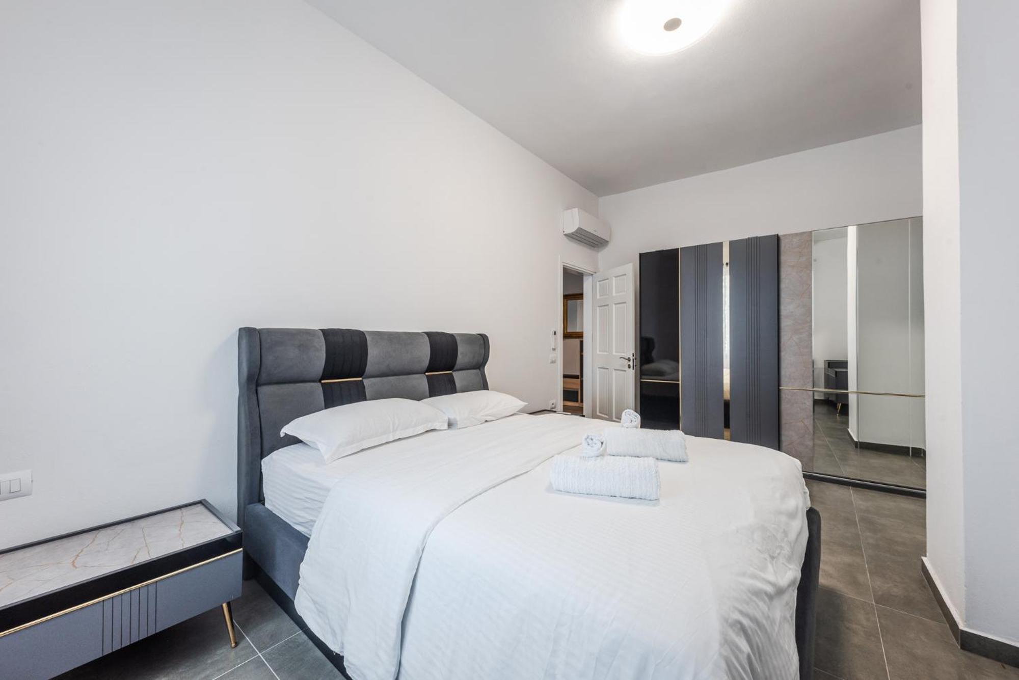 Royal Hill Apartments By Ps Durrës 外观 照片